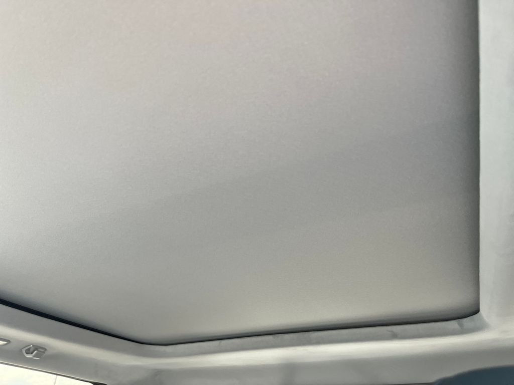 Used 2024 White Ford Limited image 23