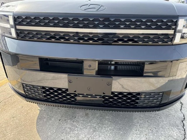 Used 2025 Gray Hyundai Calligraphy image 3