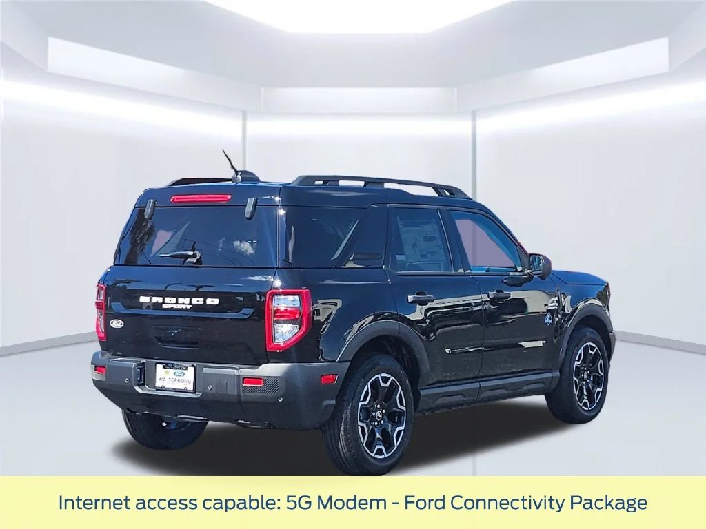 New 2026 Shadow Black Ford Outer Banks® image 23