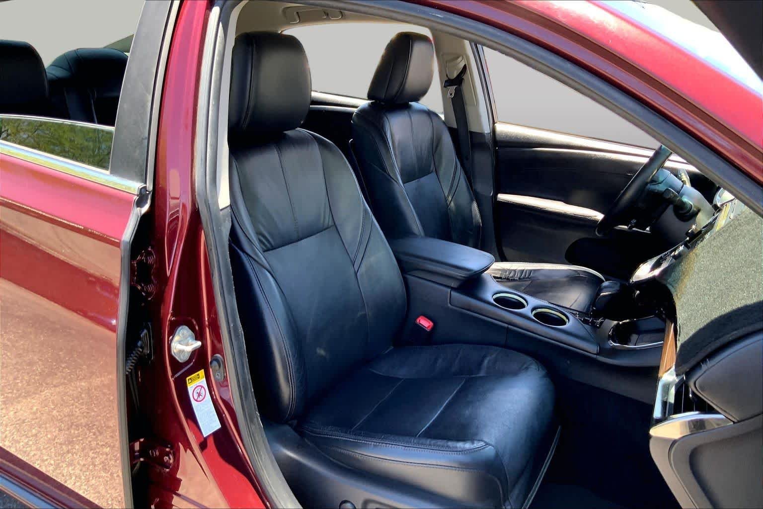 Pre-Owned 2014 Toyota Avalon Hybrid Limited