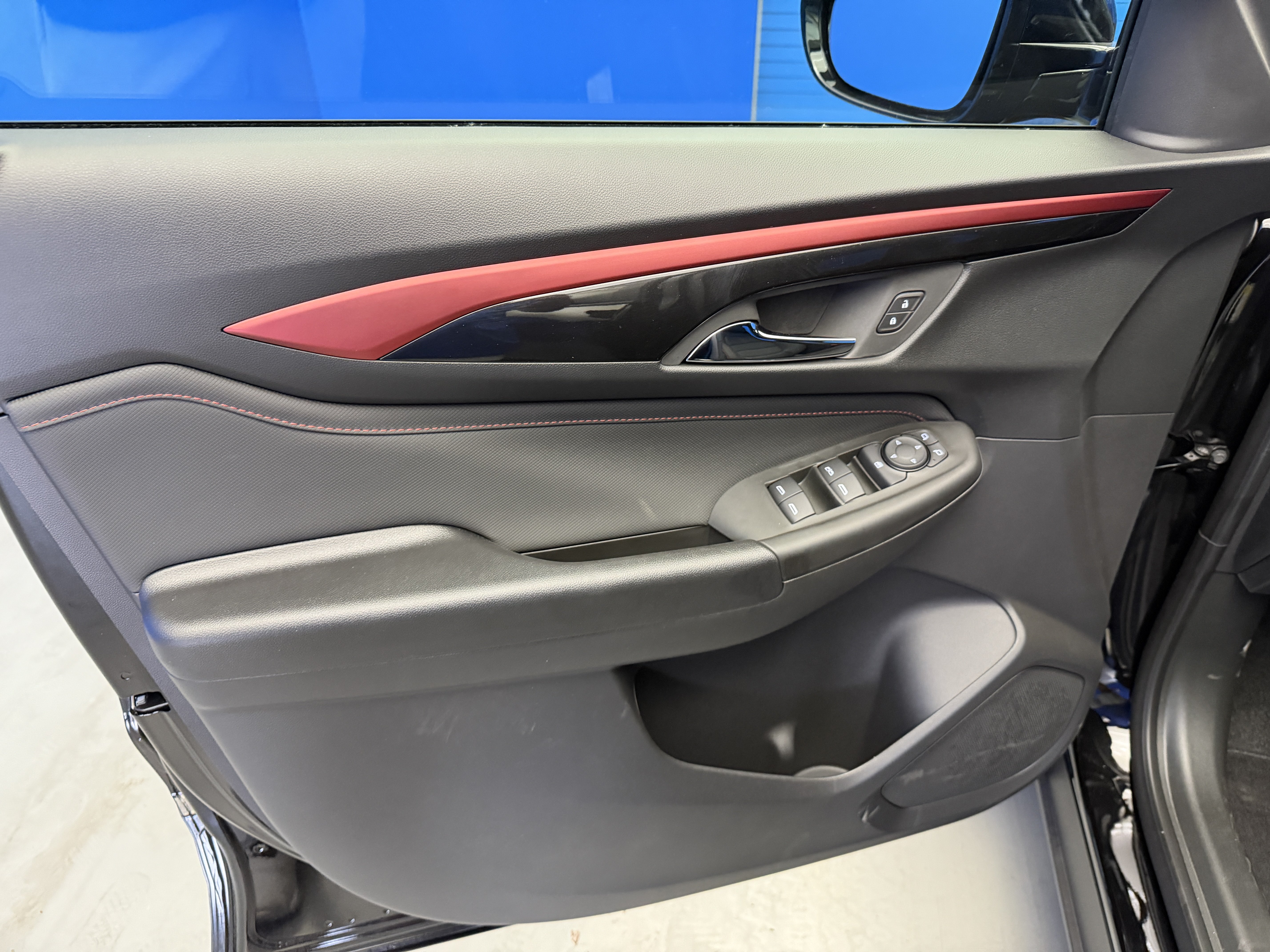 New 2026 Mosaic Black Metallic Chevrolet RS image 9