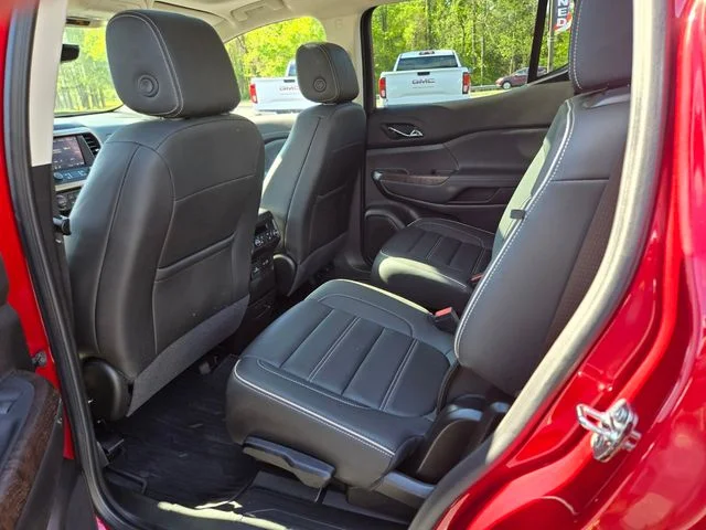 Used 2023 Red GMC Denali image 13