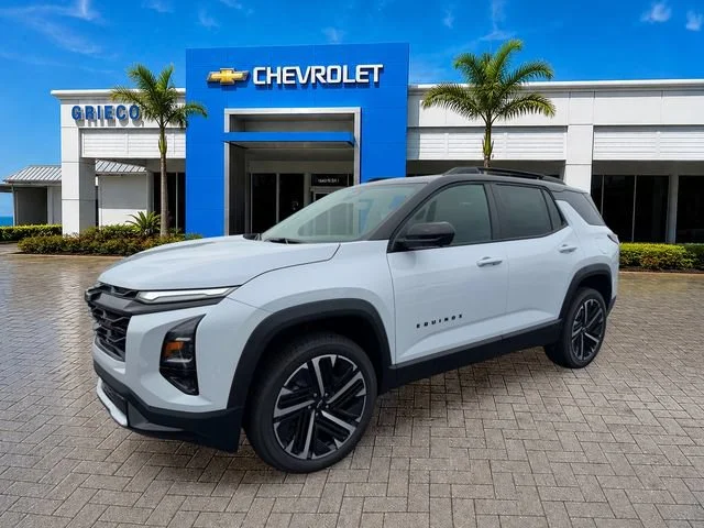 New 2026 Polar White Tricoat Chevrolet RS image 3