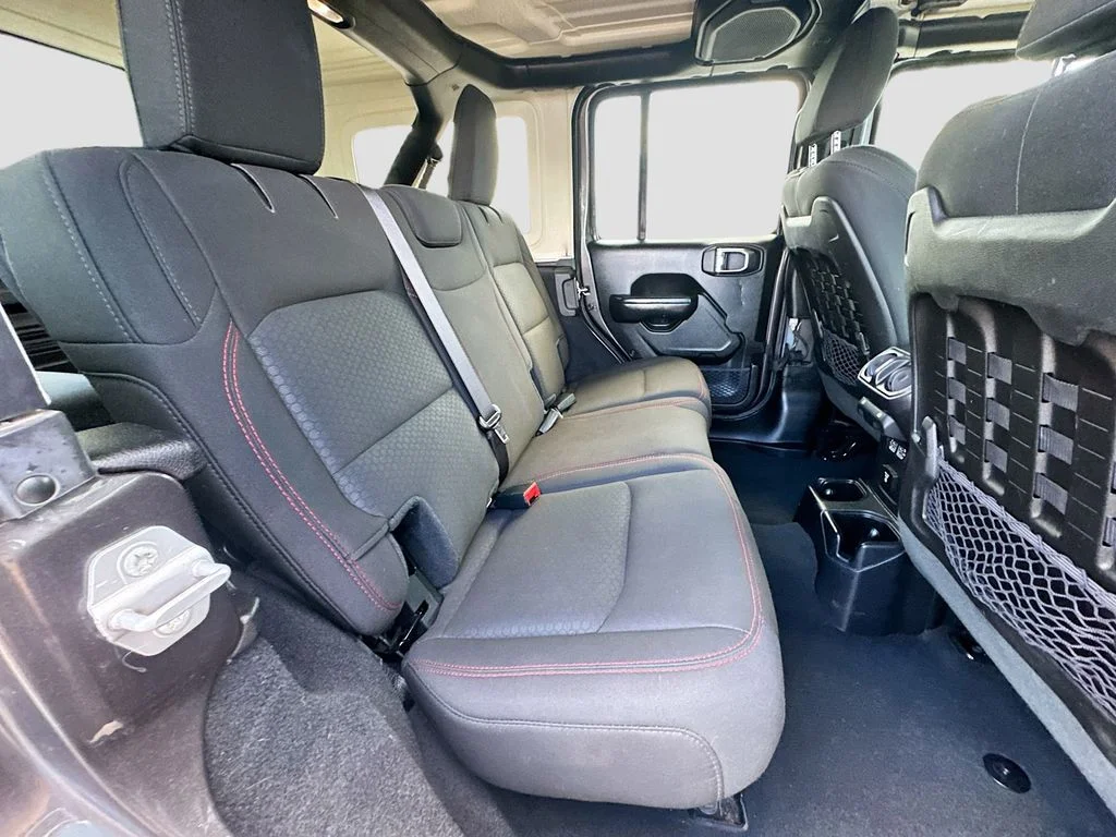 Used 2019 Gray Jeep Unlimited Rubicon image 33