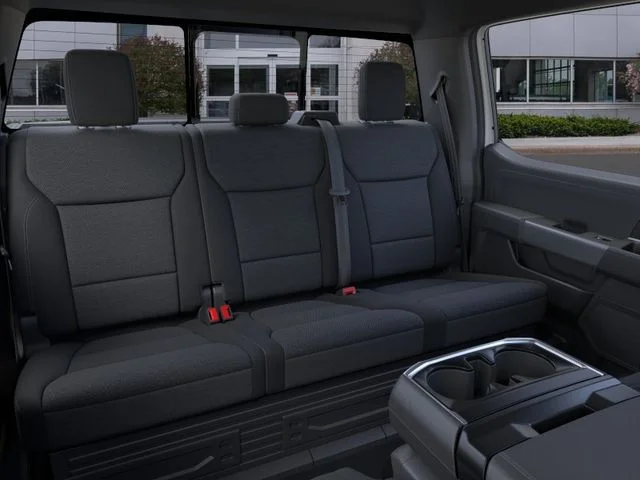 New 2026 Oxford White Ford XLT image 11