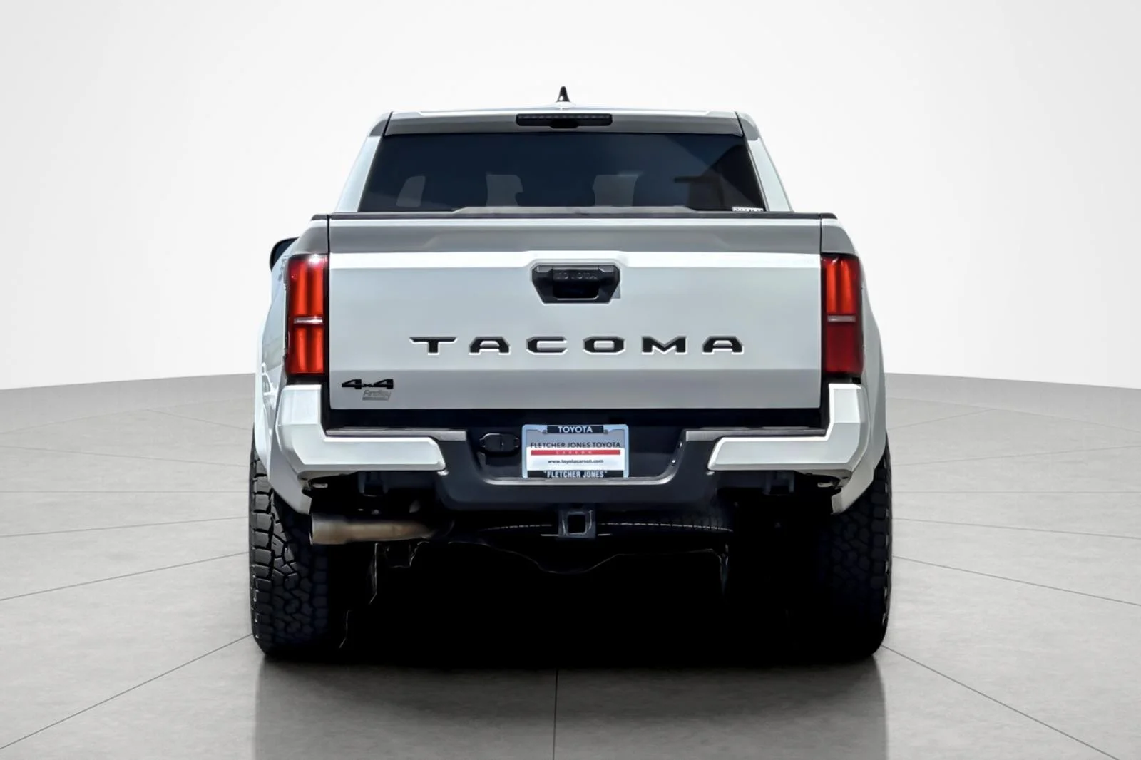 Certified Used 2025 Wind Chill Pearl Toyota TRD Sport image 4