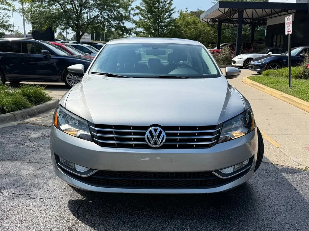 Used 2012 Volkswagen Passat SEL with VIN 1VWCM7A3XCC103719 for sale in Schaumburg, IL