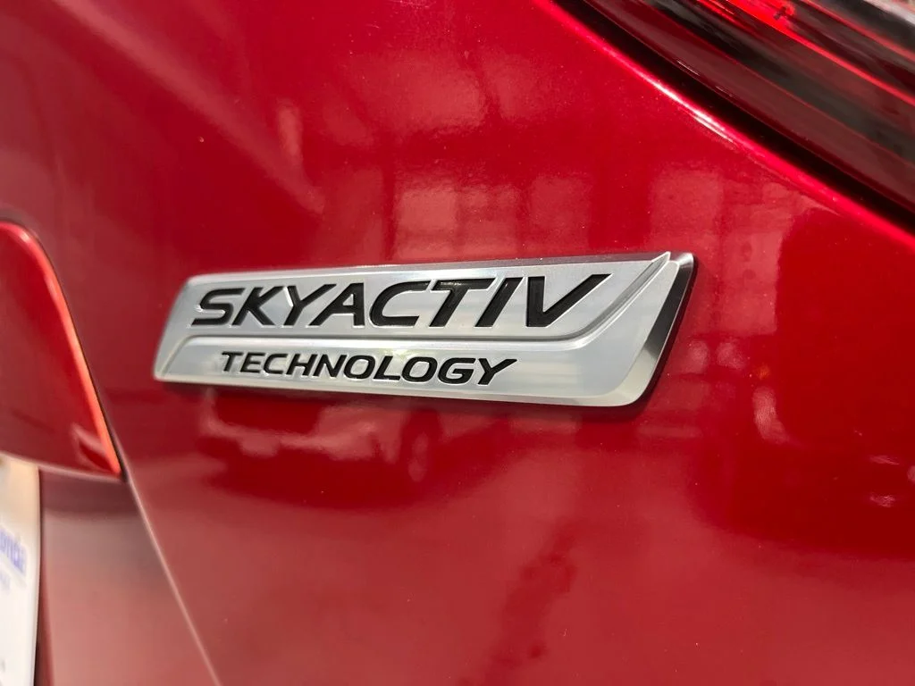 Used 2014 Red Metallic Mazda Touring image 30