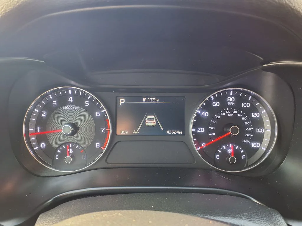 Used 2024 Black Kia LXS image 43