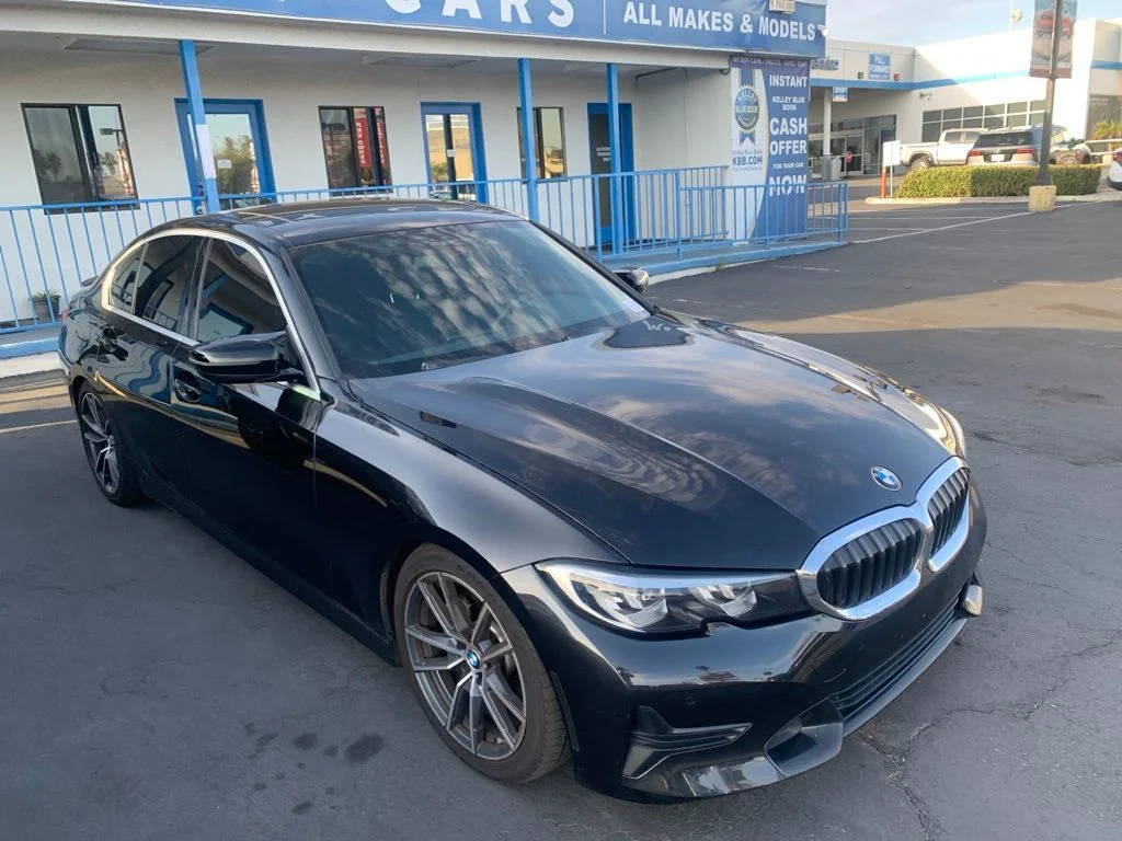 Used 2020 Black BMW 330i image 4