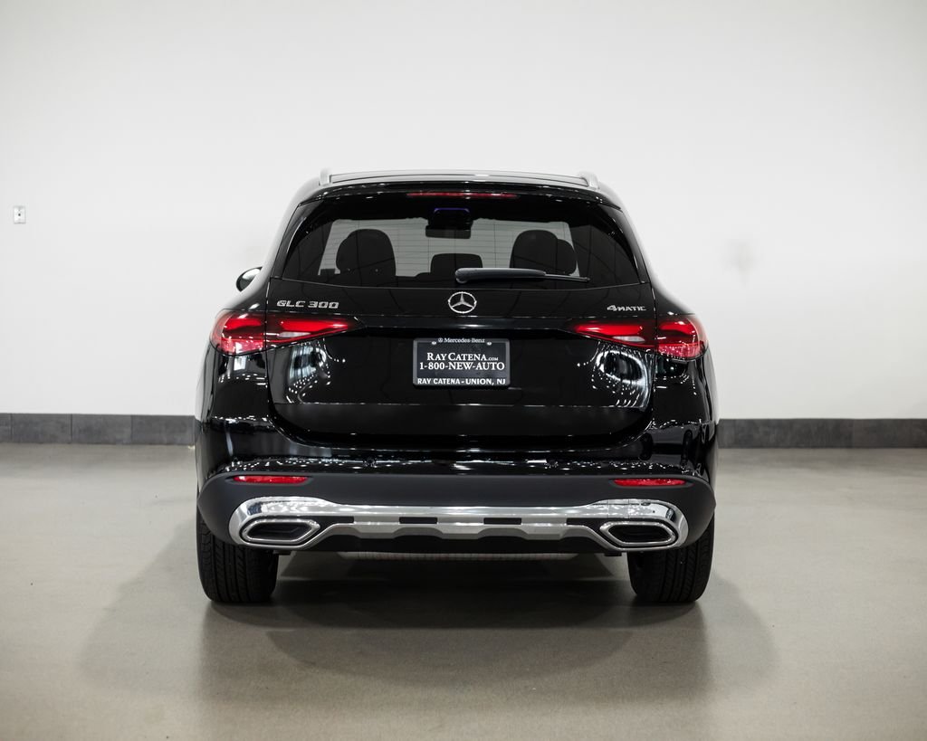 Used 2026 Black Mercedes-Benz GLC 300 image 12