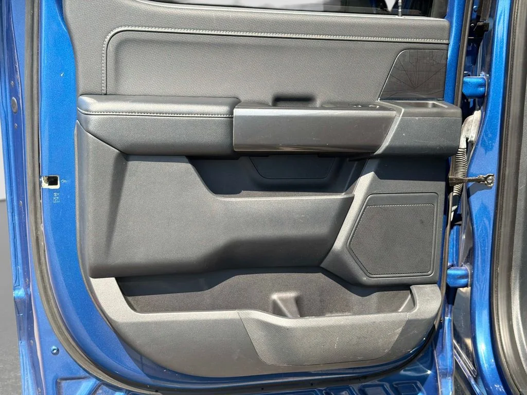 Used 2023 Blue Ford XLT image 13