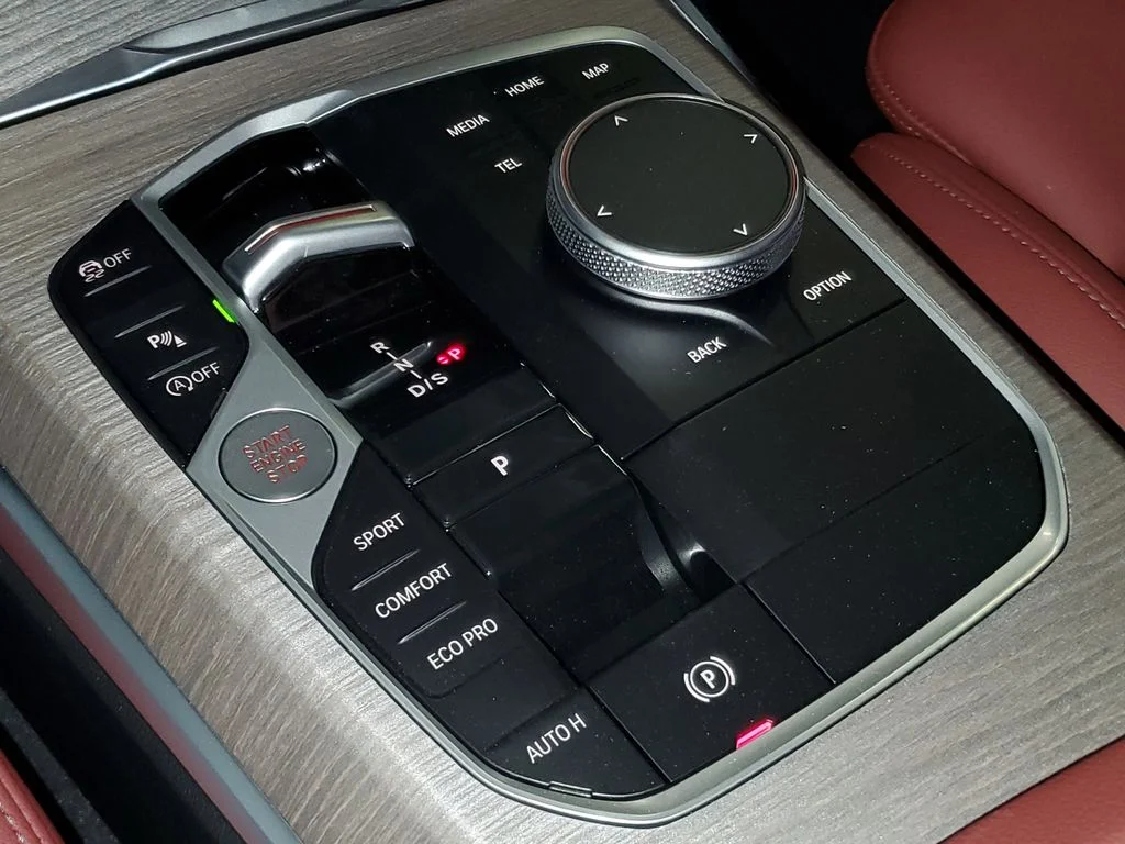 Used 2026 Vegas Red Metallic BMW 330i image 25
