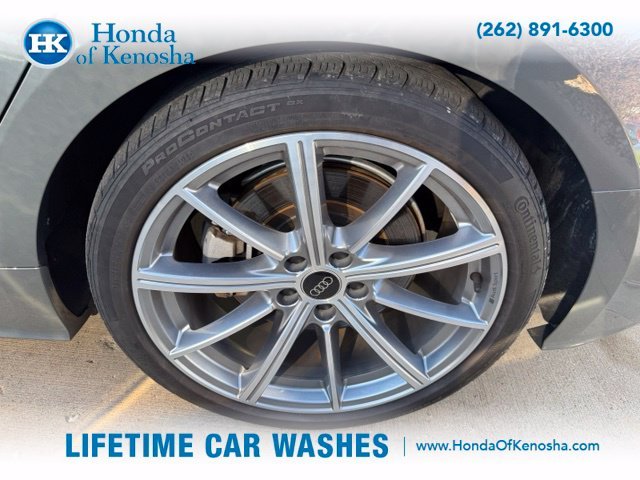 Used 2025  Audi 45 S line Premium image 3