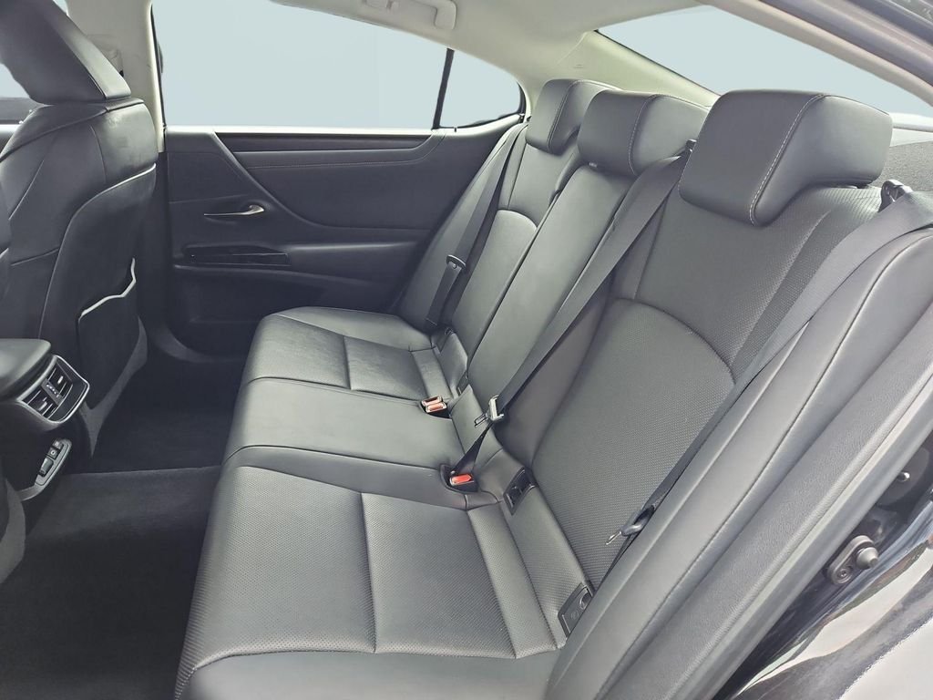 Used 2022 Black Lexus 250 image 23