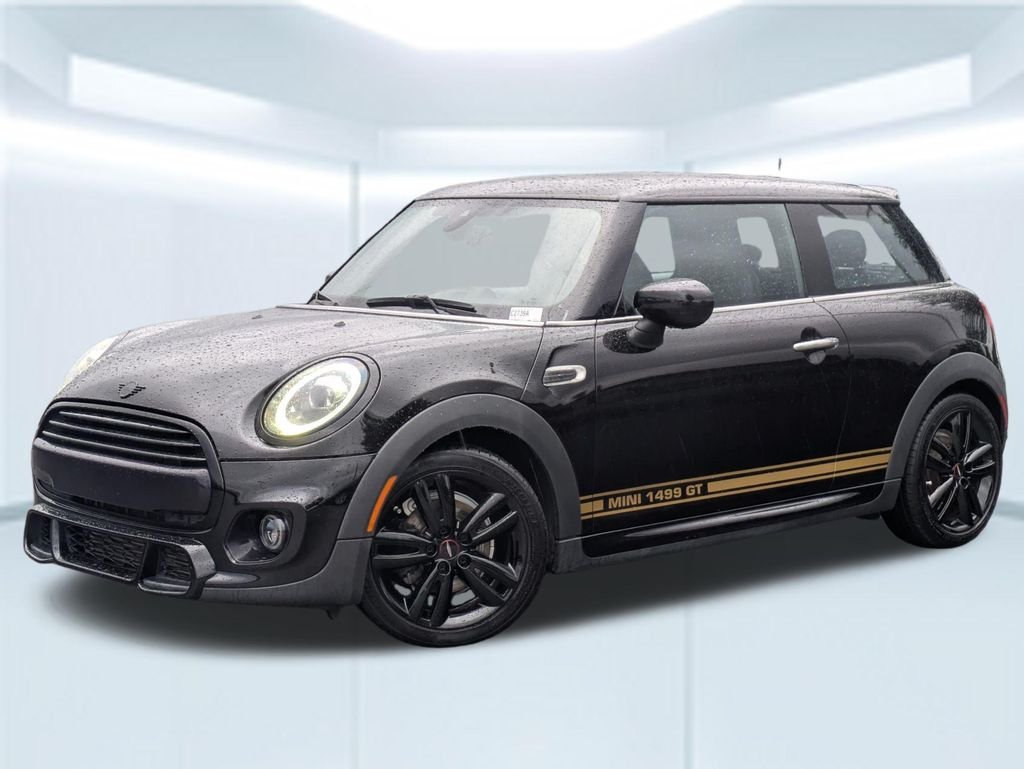 2021 MINI Hardtop Cooper's photo