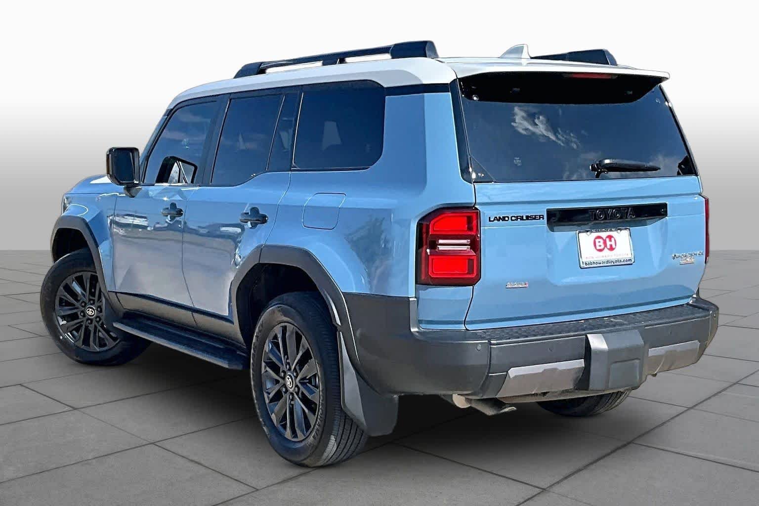 Used 2026 Heritage Blue/Gray Scape Roof Toyota  image 11