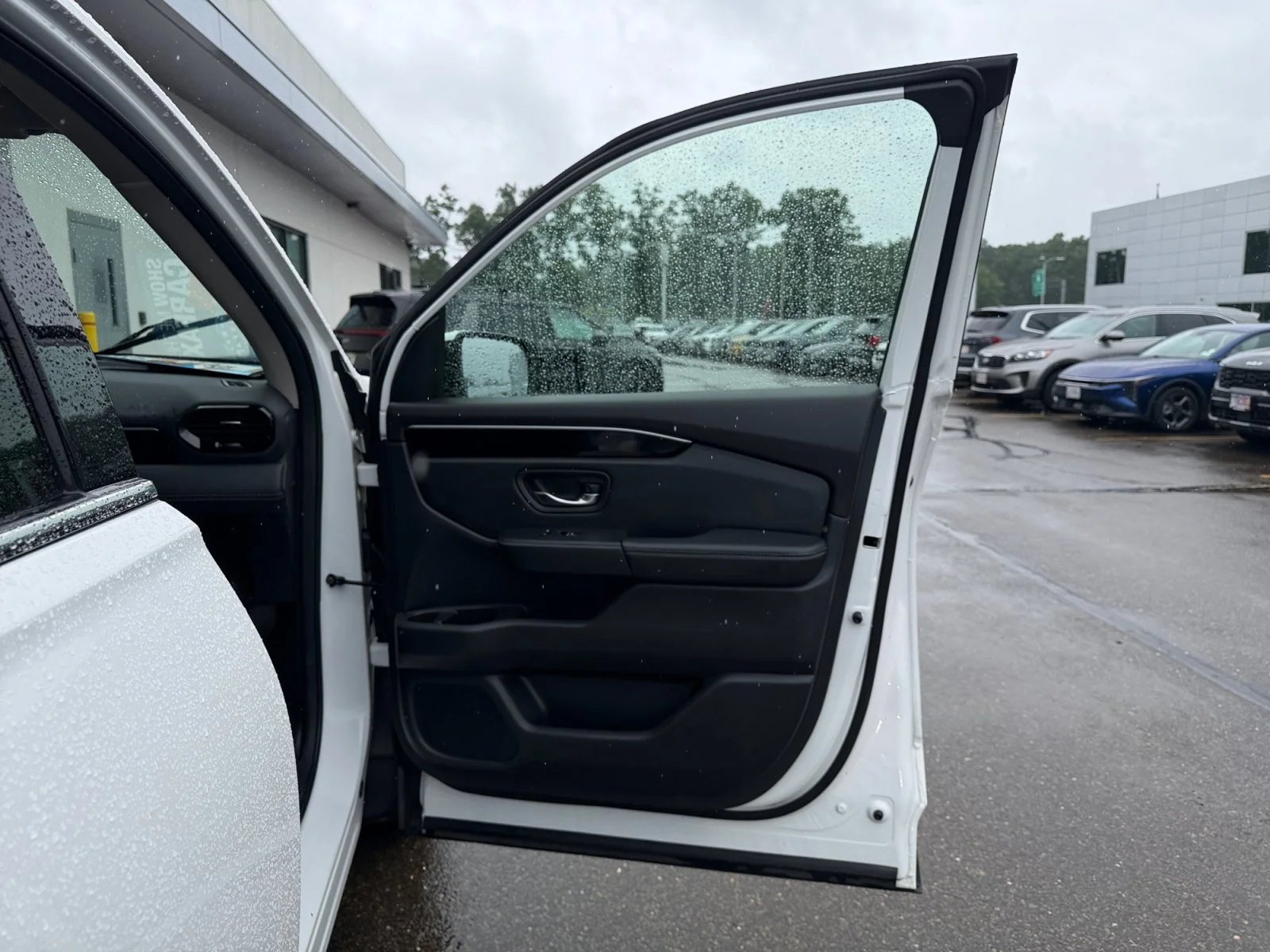 Certified Used 2024 White Honda Touring image 33