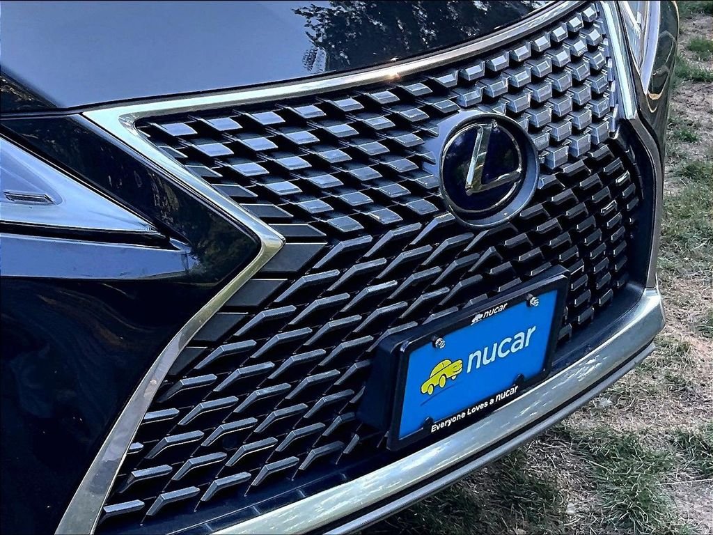 Used 2021 Black Lexus 450h image 32