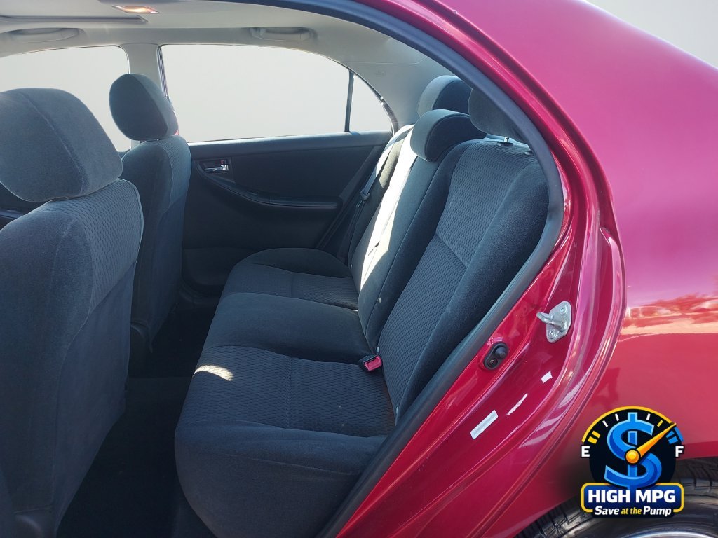 Used 2005 Red Toyota S image 31