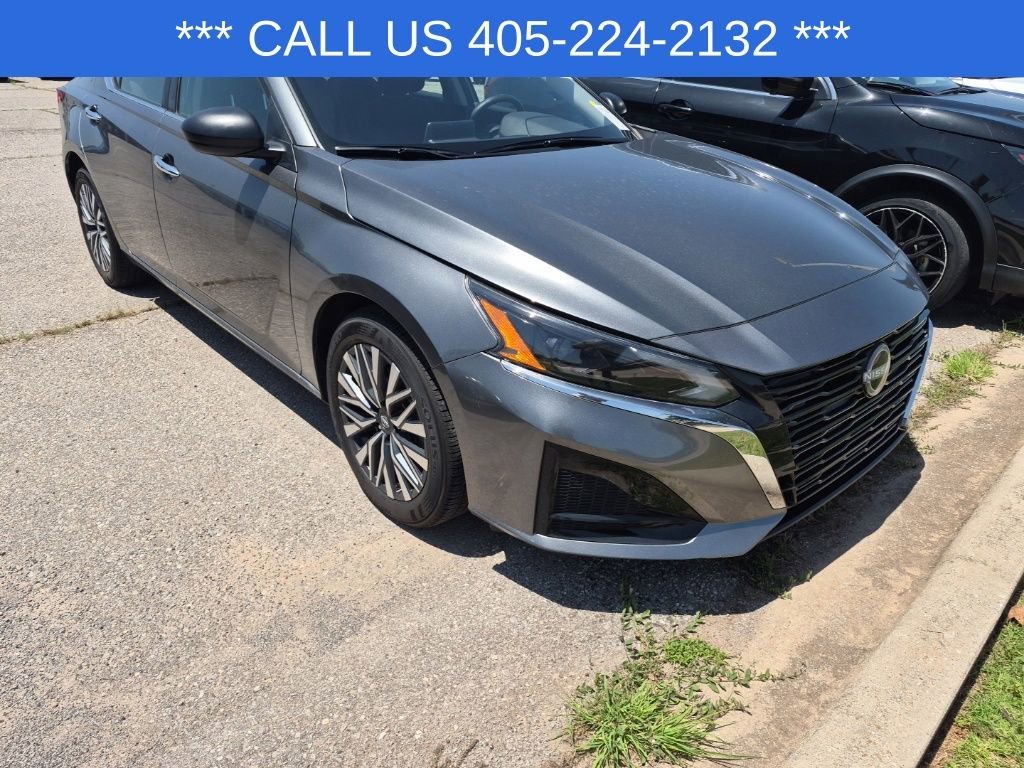 Used 2025 Gray Nissan SV image 20