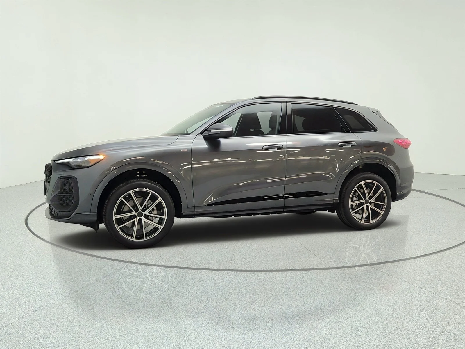 New 2026 Daytona Gray Pearl Effect Audi Premium Plus 2.0 TFSI quattro image 8