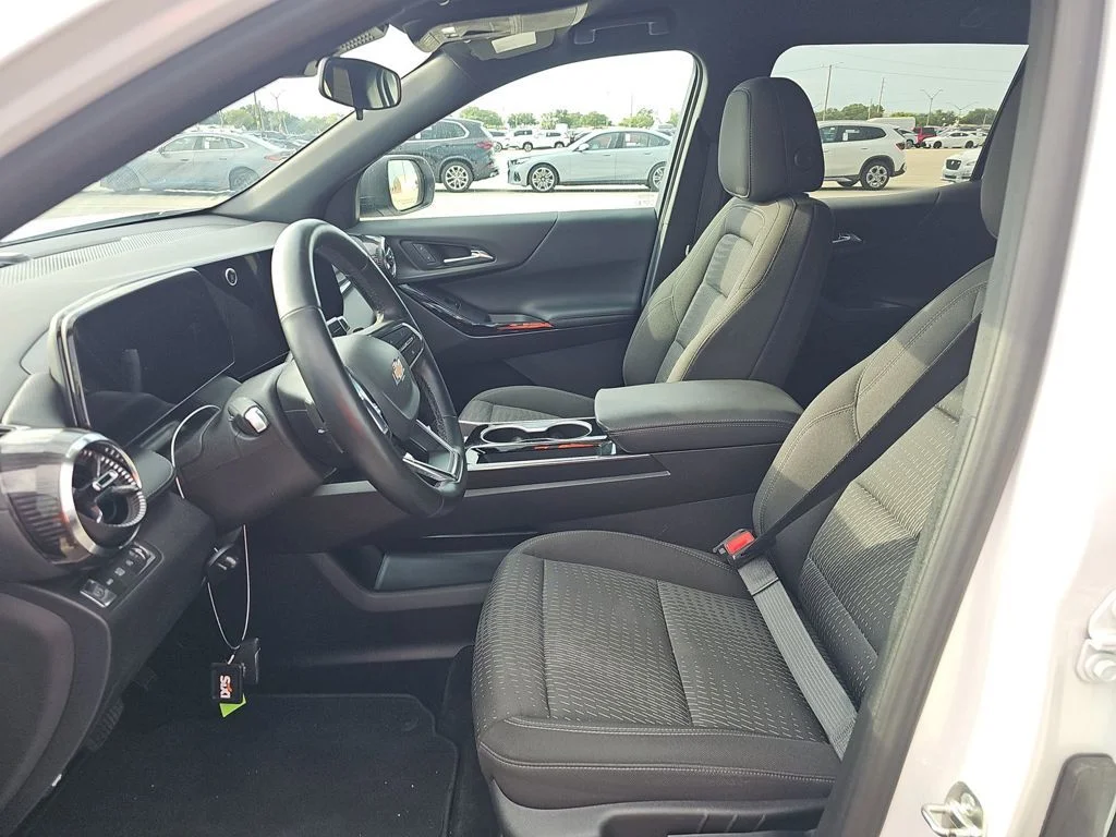 Certified Used 2025 White Chevrolet LT image 5