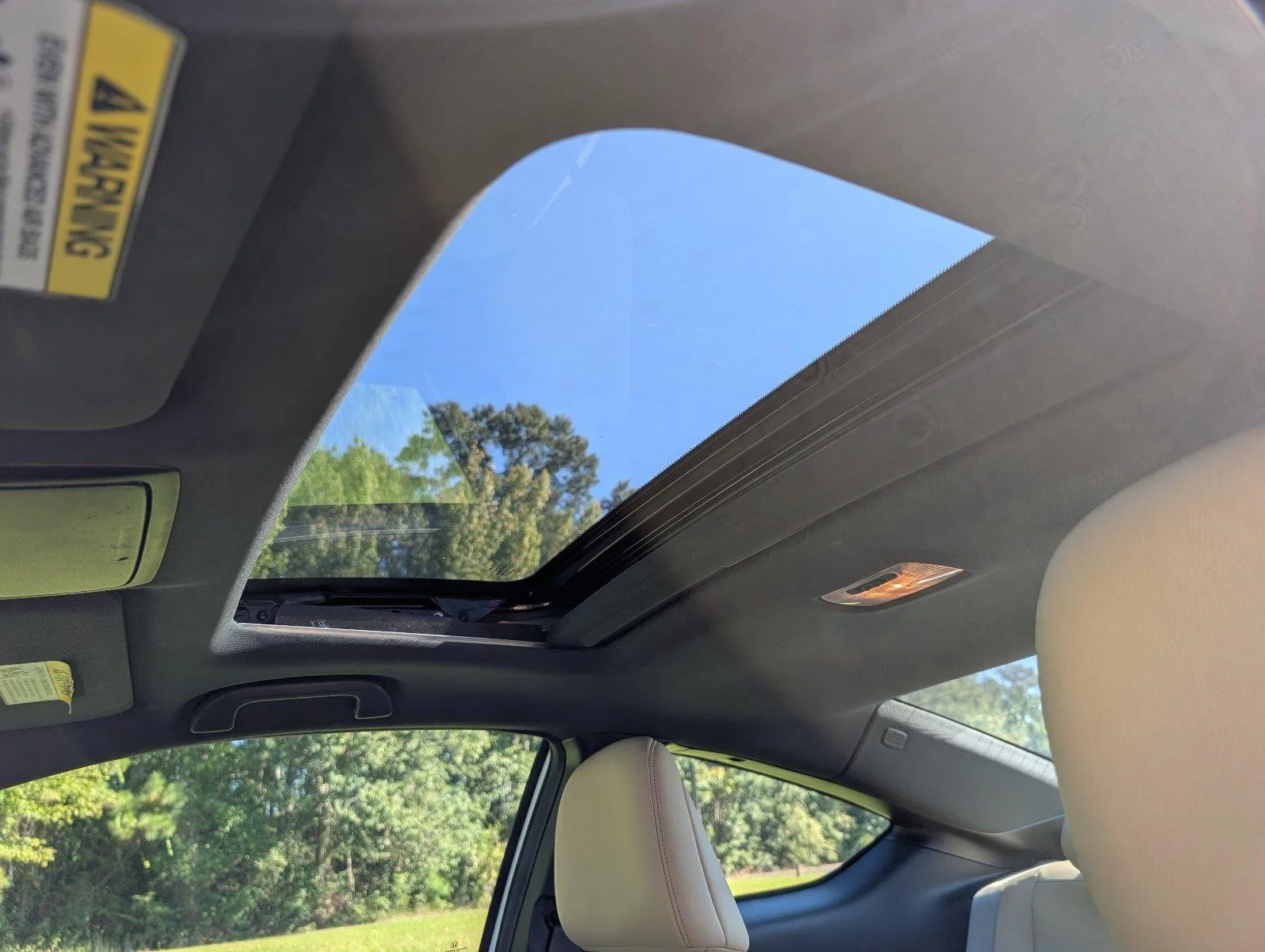 Used 2017  Honda Touring image 16
