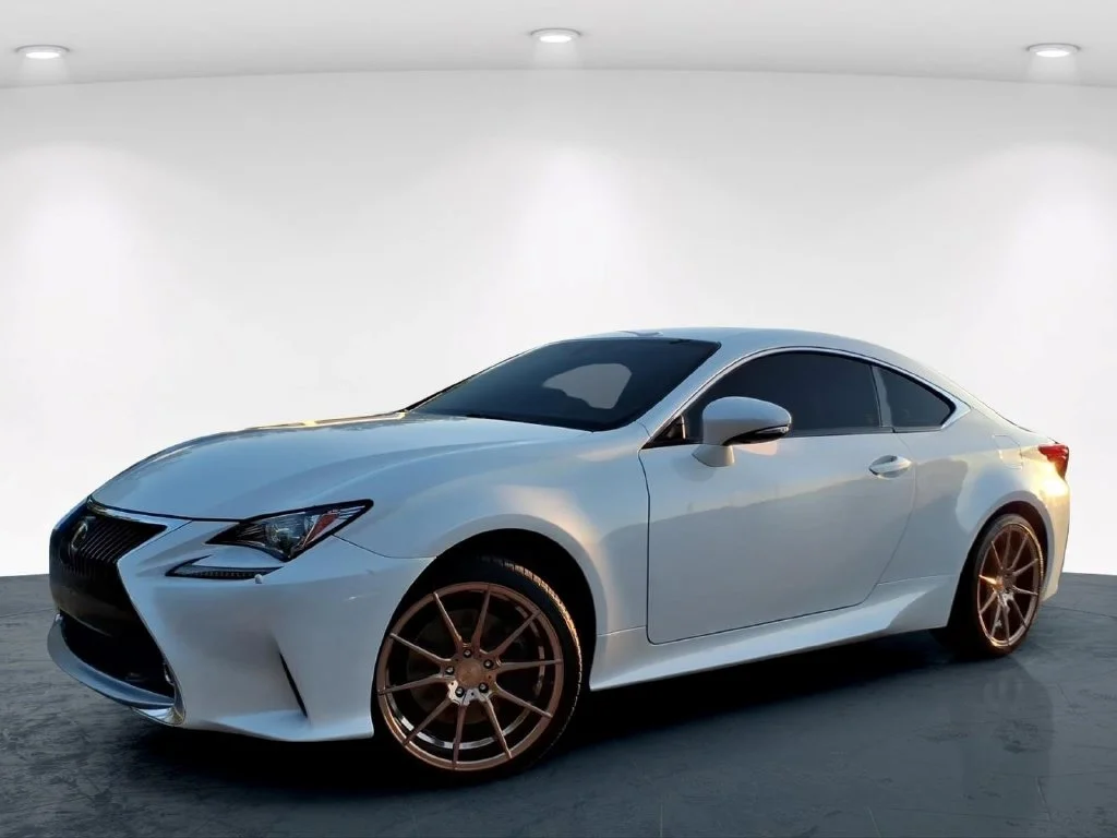 Used 2017 White Lexus 300 image 2