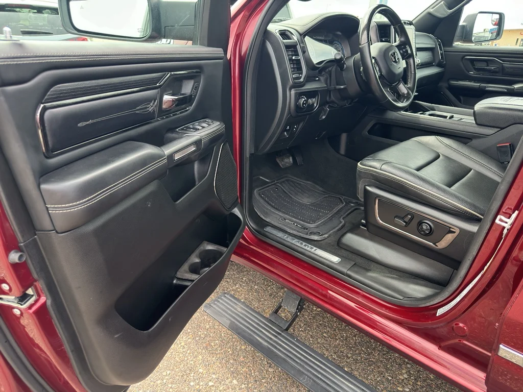 Used 2022 Delmonico Red Pearlcoat Ram Limited image 11
