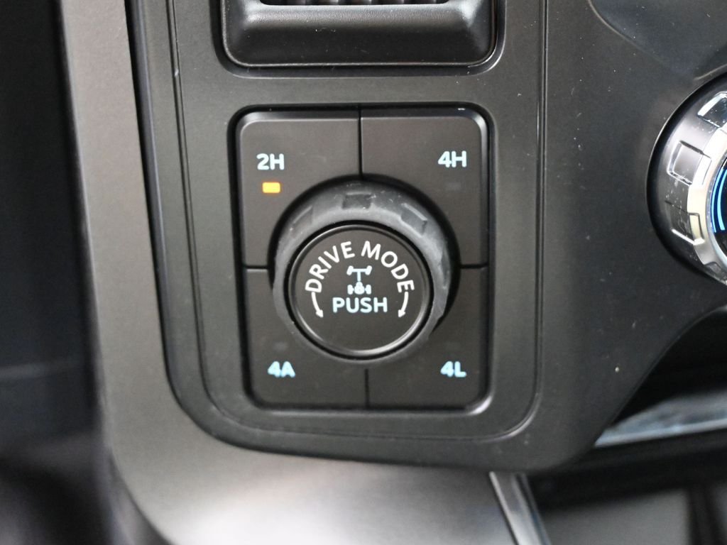 New 2026 Antimatter Blue Metallic Ford Lariat image 18