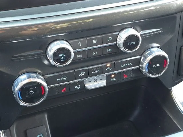 Used 2022 White Ford XLT image 34