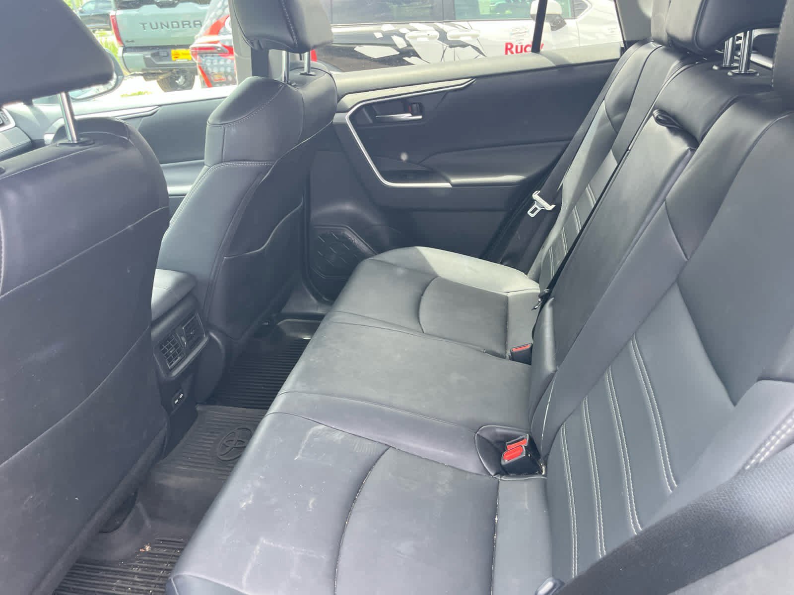 Certified Used 2022 Lunar Rock Toyota Hybrid XLE Premium image 5