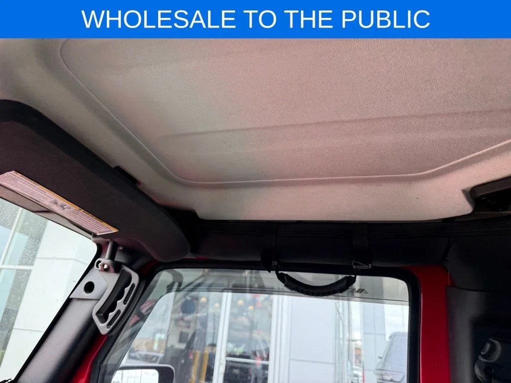Used 2016 Red Jeep Unlimited Sahara image 16