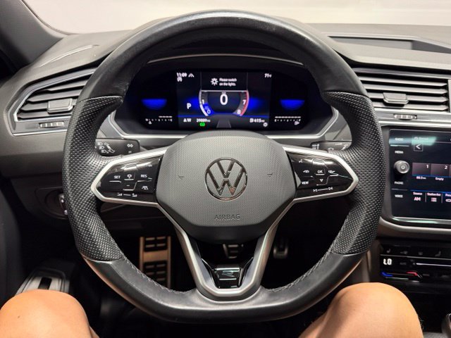 Certified Used 2022 Deep Black Pearl Effect Volkswagen 2.0T SE R-Line Black image 34