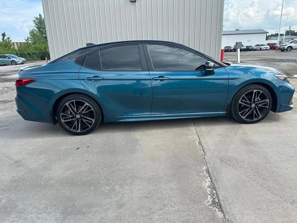 2025 Toyota Camry XSE - Photo 4