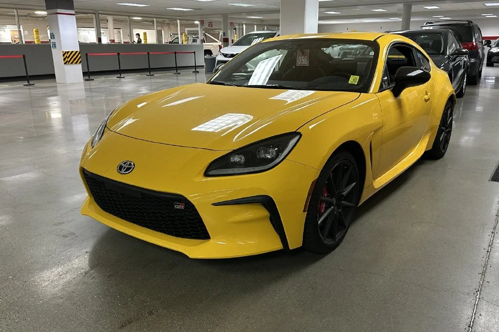 Certified Used 2026  Toyota Yuzu Edition image 2