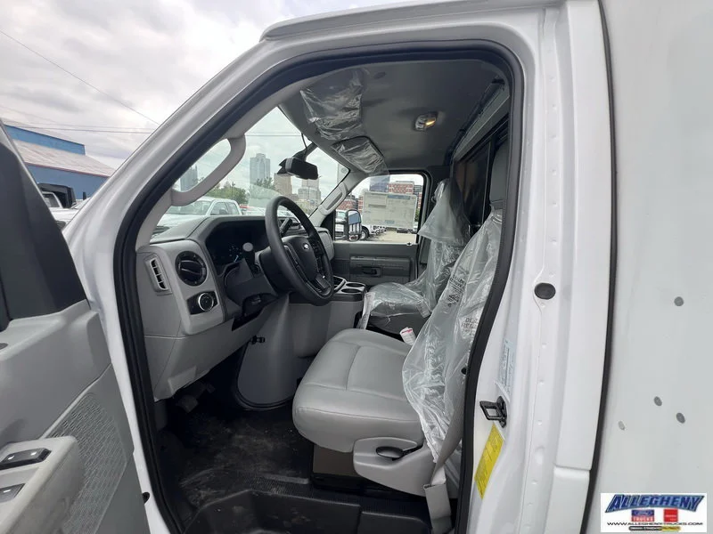 New 2027 Oxford White Ford  image 14