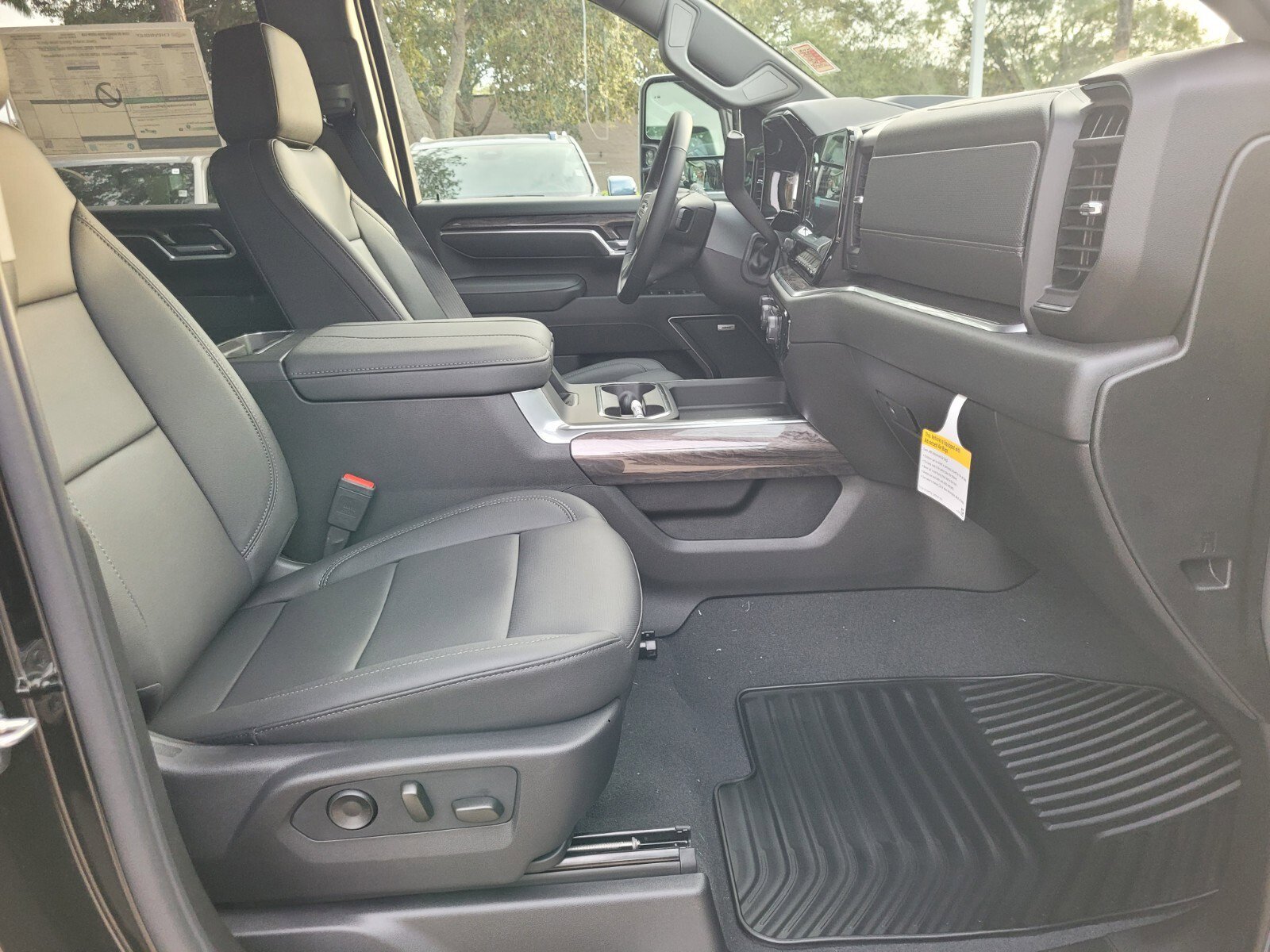 2026 Chevrolet Silverado 2500 HD LTZ - Photo 14