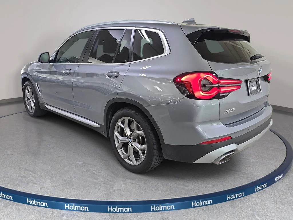 Used 2024 Skyscraper Gray Metallic BMW sDrive30i image 9