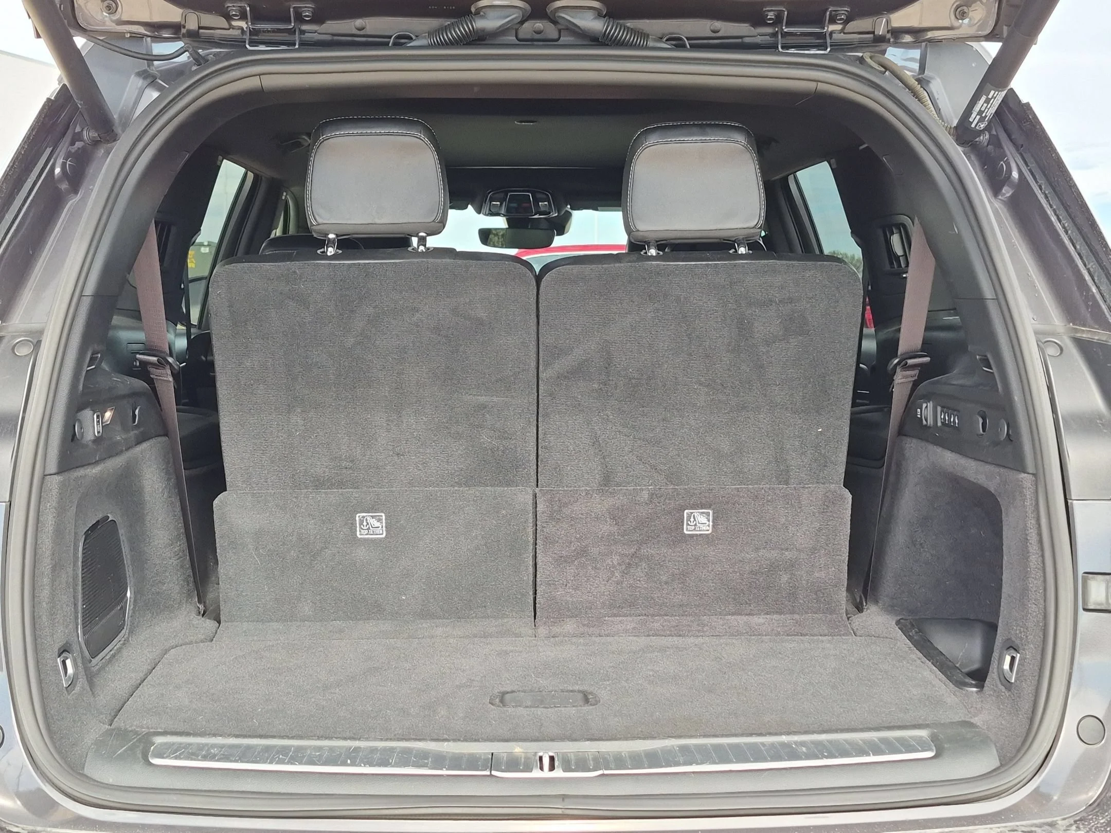 Used 2023 Gray Jeep Overland image 24