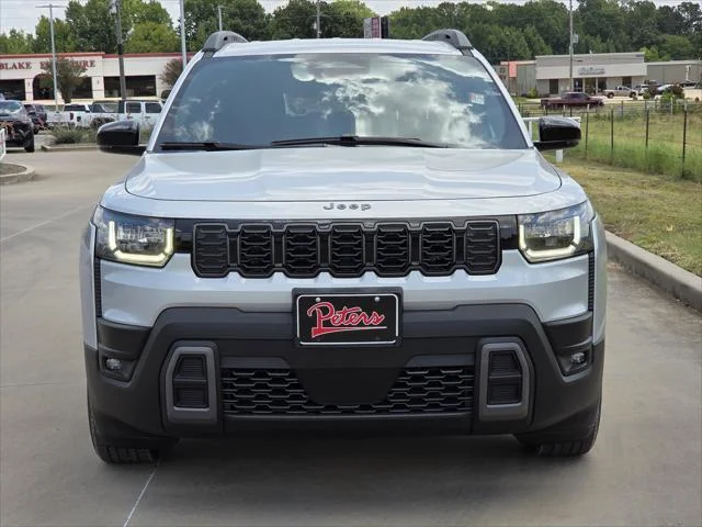 New 2026 Silver Zynith Clear-Coat Exterior Paint Jeep Limited image 2