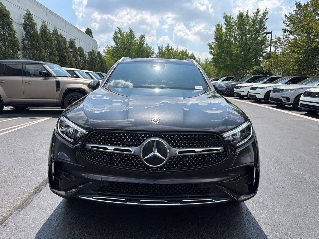 Used 2023 Graphite Gray Metallic Mercedes-Benz GLC 300 image 8