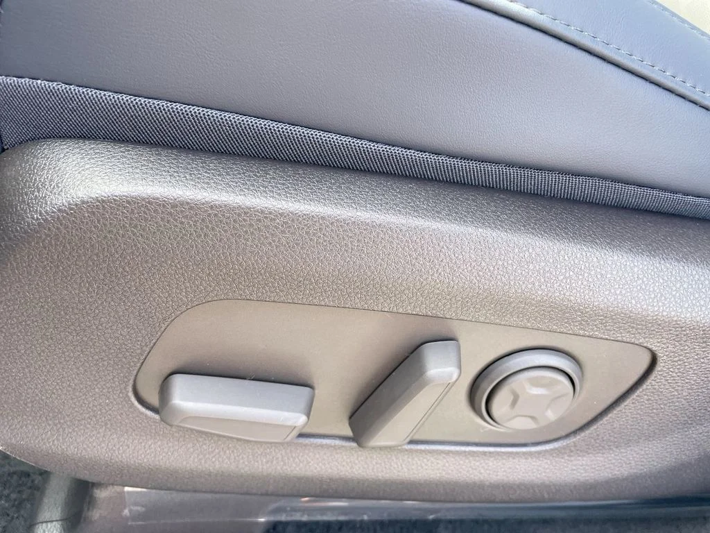 2026 Kia Carnival EX - Photo 39