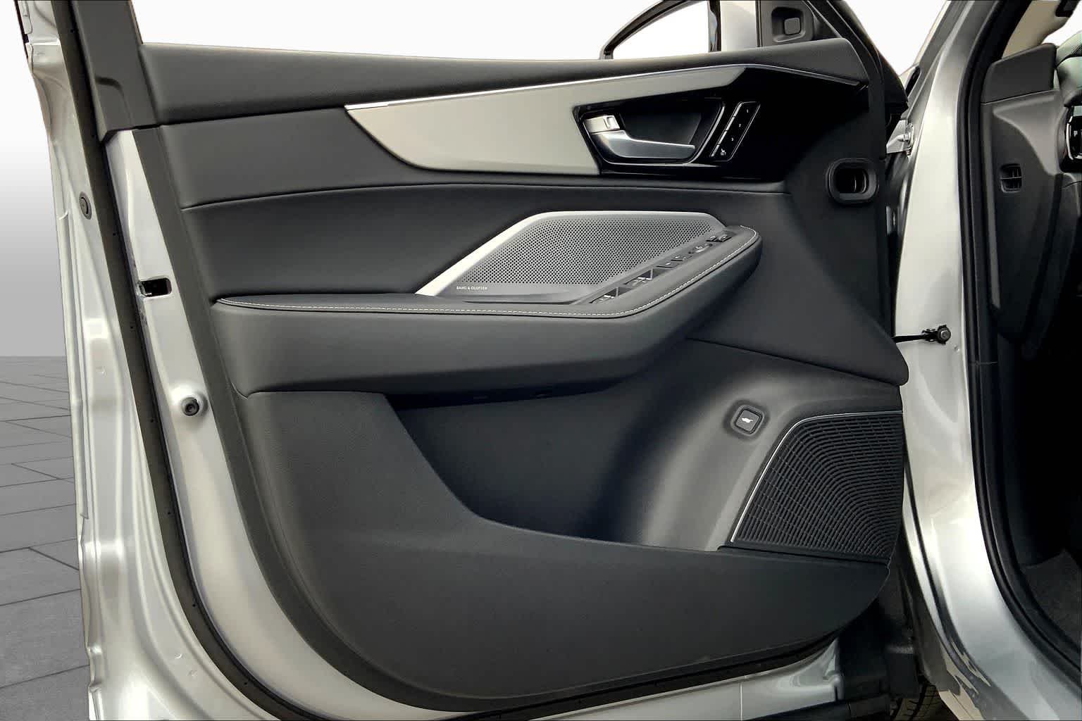 Used 2026 SY Acura w/Technology Package image 16