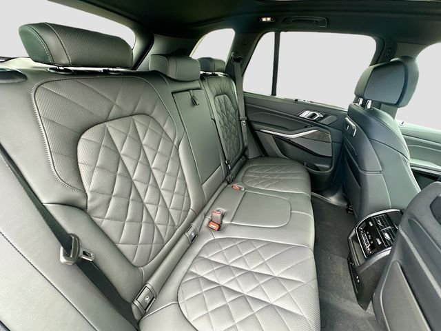 Used 2026 Gray BMW sDrive40i image 22