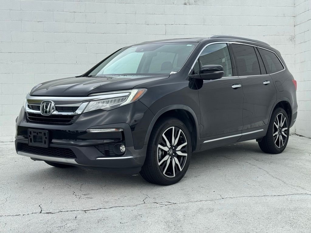 Used 2022 Black Honda Touring image 11