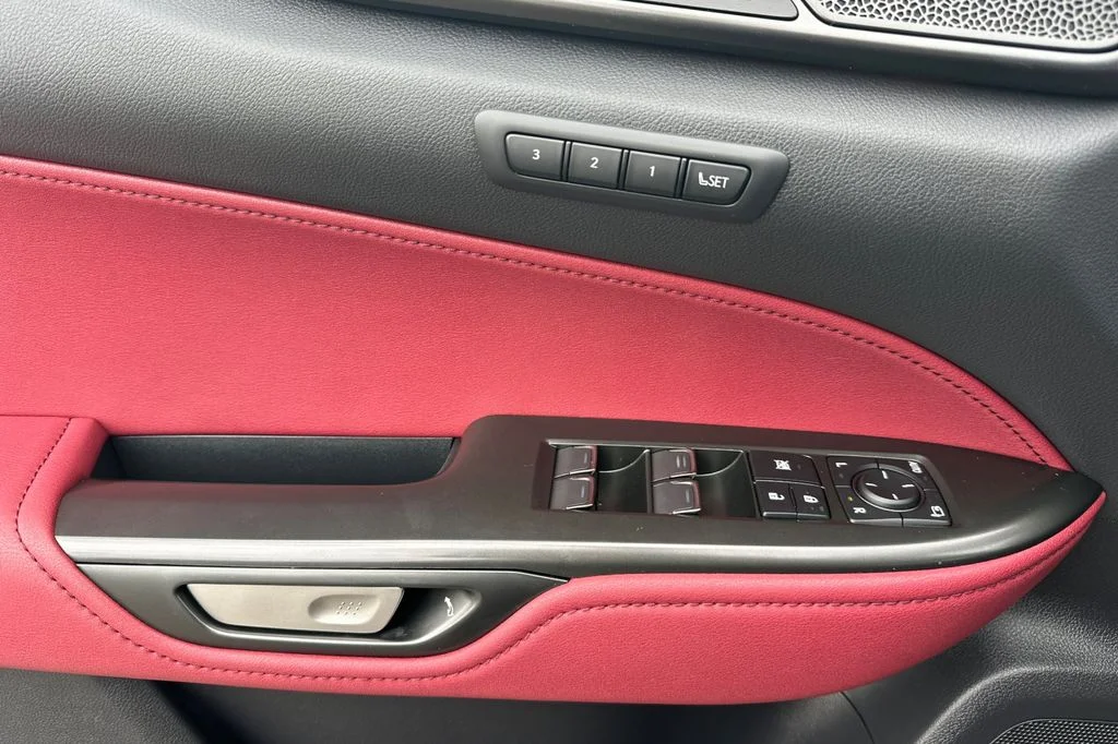 2025 Lexus NX Hybrid 350h - Photo 11