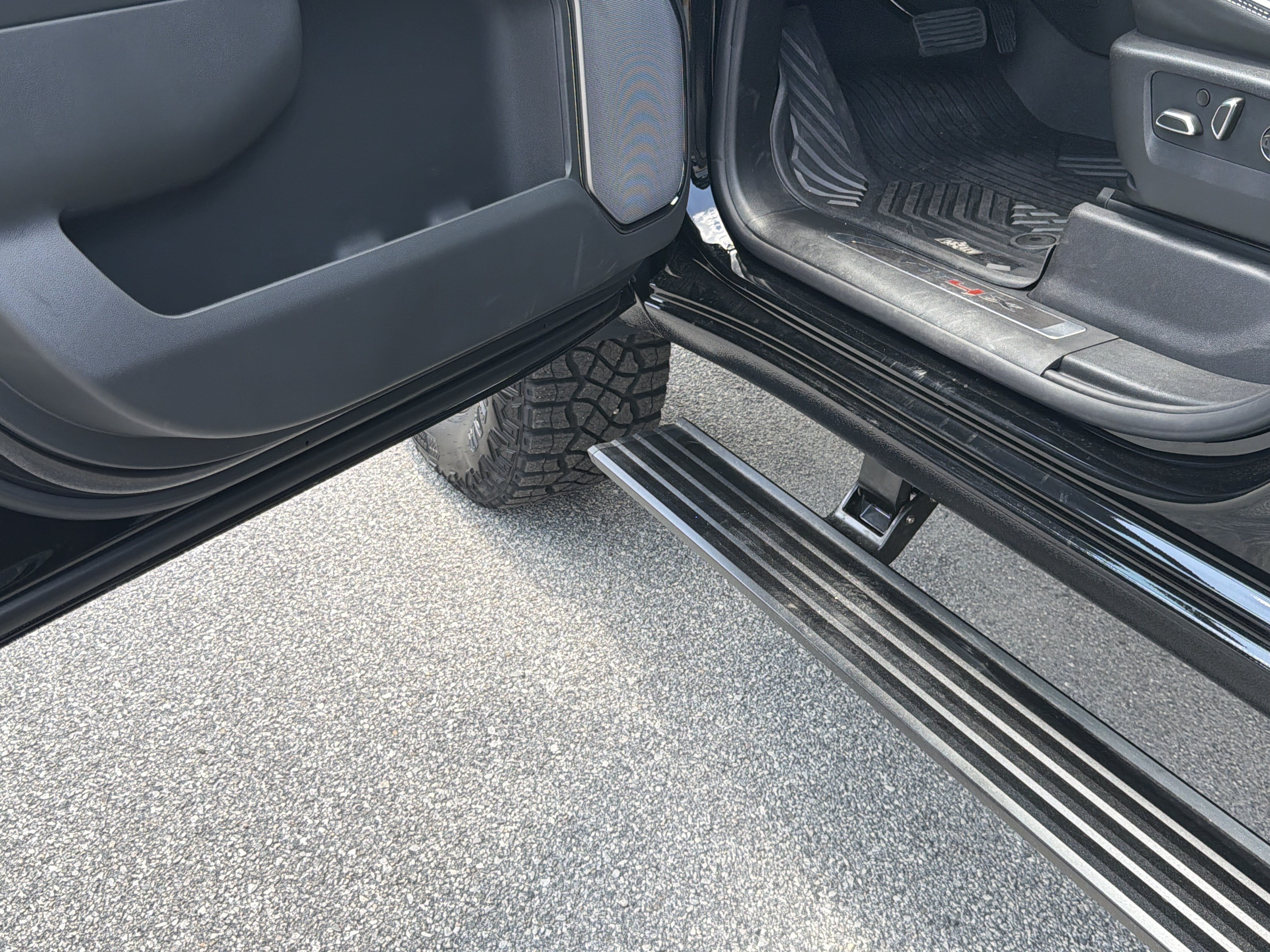 2026 GMC Sierra 2500HD AT4X - Photo 31