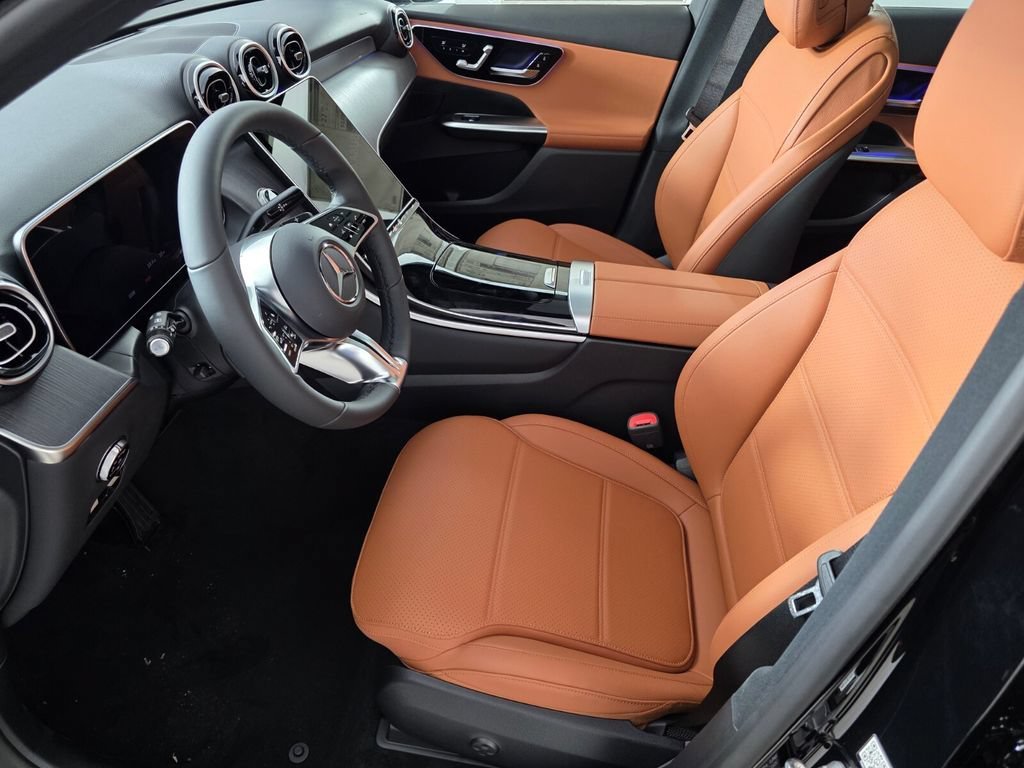 New 2027 Black Mercedes-Benz GLC 300 image 22